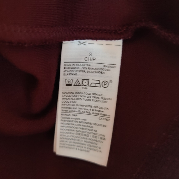 Gap Sleeved dark burgundy wine Dress size small with zip pockets - Picture 4 of 6